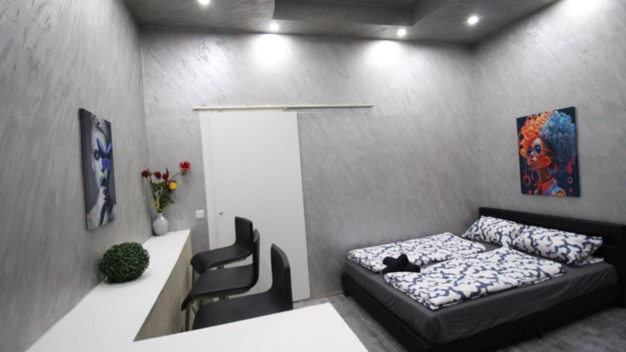 Family Studio In Akh Area Wien Ngoại thất bức ảnh